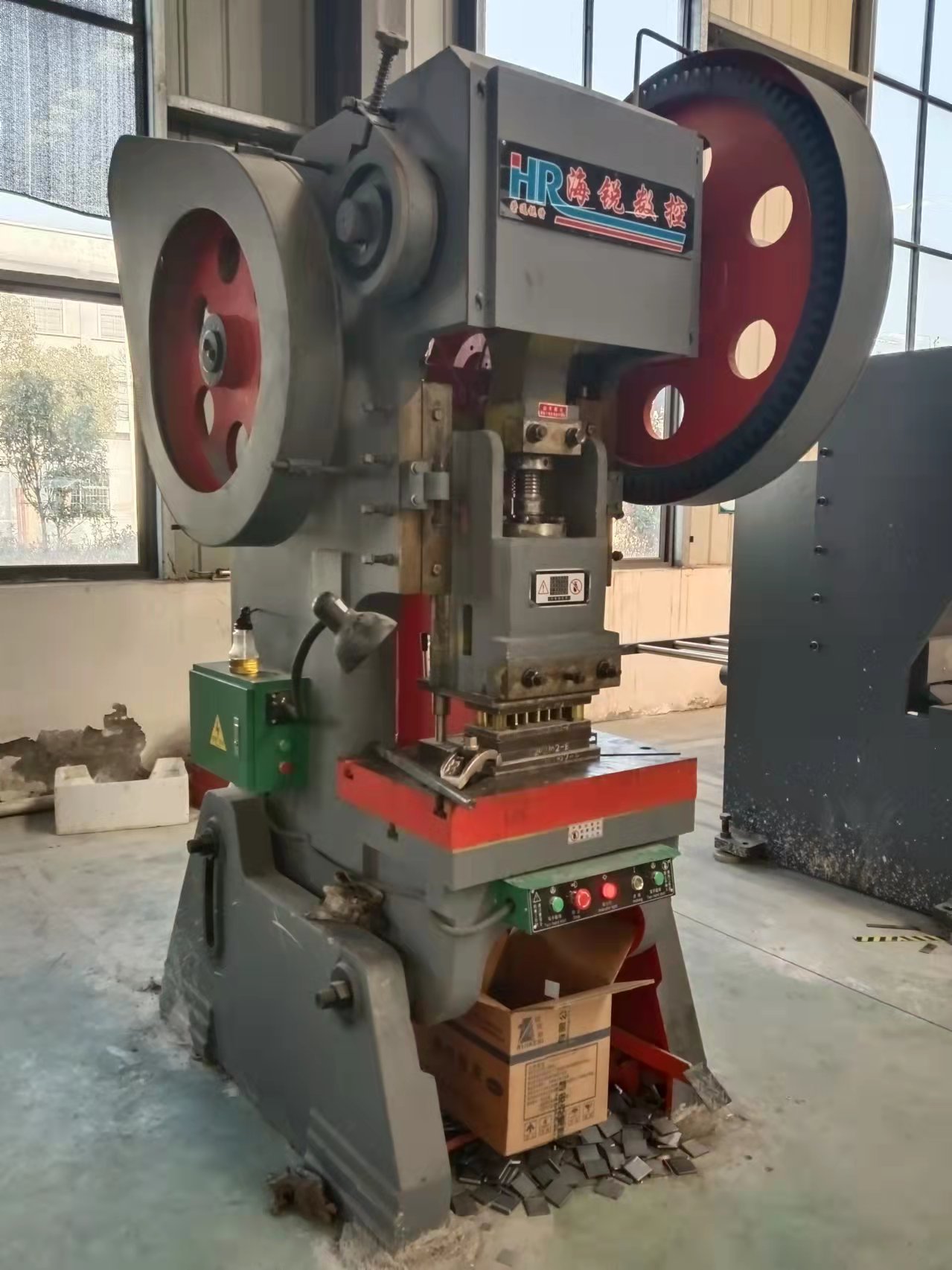 開式可傾壓力機